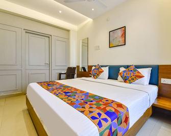 Fabhotel Peak Stay - Nr. Mall De Goa, Porvorim - Alto Porvorim - Ložnice