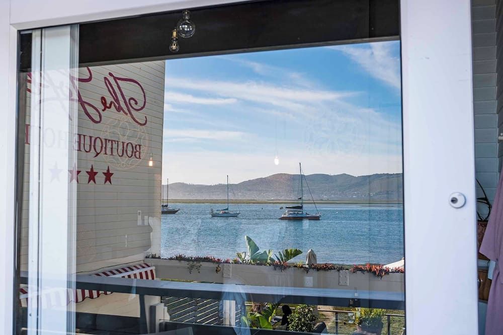 The Lofts Boutique Hotel - קניסנה - מרפסת