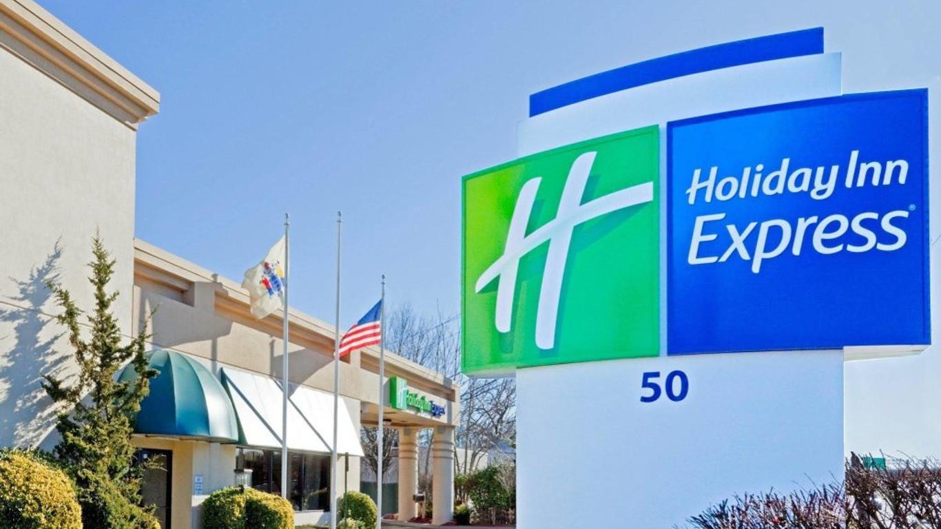 Holiday Inn Express Paramus