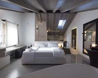 Agriturismo Redó - Ponti sul Mincio - Bedroom