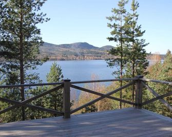 Ski, Sauna, and Scandinavian Serenity Chalet - Torsby - Balkon
