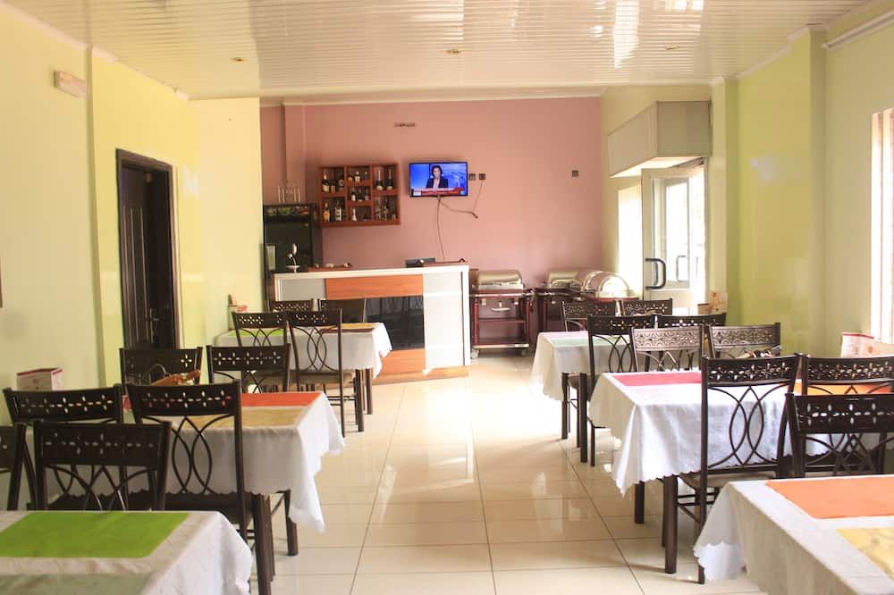 Hotel Exelle-Xior - Yaundé - Restaurante