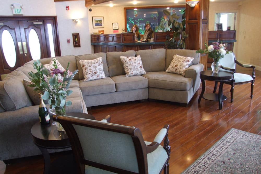 North Cliff Hotel - פורט בראג