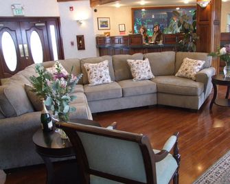 North Cliff Hotel - פורט בראג