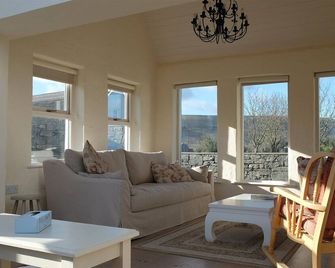 Ballyvaughan Cottages - Ballyvaughan - Huiskamer