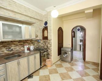 Villa Sabry Alaska Luxury Apartment - Dahab - Kitchen