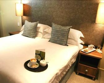 Essenwood Park Hotel - Durban - Bedroom
