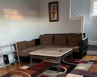 Cozy Home in Cleveland, Near all attractions - Cleveland - Living room