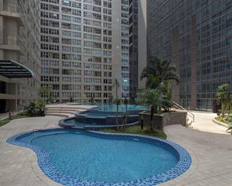 2 BR Apartment Grand Jati Junction Medan view City 12th Floor - Medan - Piscine
