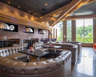 Sandman Signature Kamloops Hotel - Kamloops - Bar