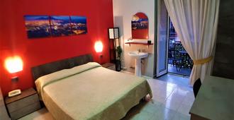 Hotel Ginevra - Naples - Bedroom