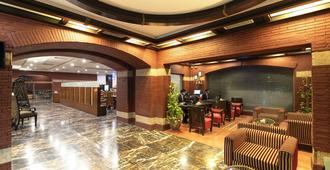 Hotel One Faisalabad - Faisalābād - Lobby