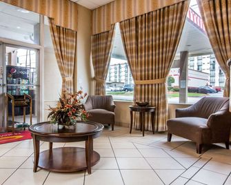 Econo Lodge Atlanta College Park - Atlanta - Living room