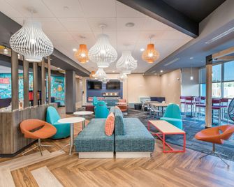 Tru by Hilton Fayetteville I-95 - Fayetteville - Lounge