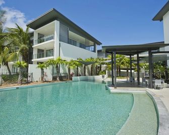 Blue On Blue Studio Room 1322 - Nelly Bay - Bazén