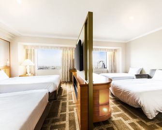 Hotel Hanshin Osaka - Osaka - Habitación