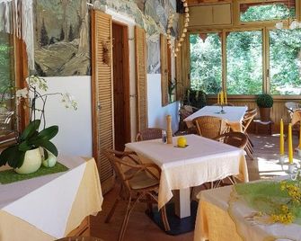 Gasthof Neuratheis - Senales - Restaurant