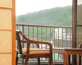 湯河原溫泉格林莊日式旅館 - 湯河源町 - 陽台