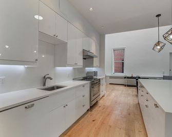 Soho duplex PH with private terrace - نيويورك - مطبخ