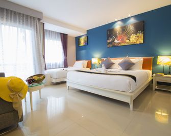 The Beach Boutique House - Karon - Camera da letto