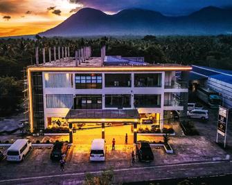 Pedro's Hotel - Sorsogon City - Building