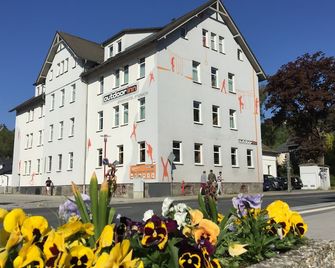 Outdoor Inn Sporthotel Steinach - Steinach - Edificio