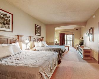 Lovely condo with on-site water park, balcony, kitchenette & central AC - Wisconsin Dells - Habitación