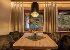 City Hide-Away - Kitzbühel - Restauracja