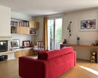 Chambre Idéalement Située Pour les JO, Paris et le Château de Versailles ! - Meudon - Sala de estar