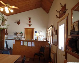 Dakota Country Inn - Platte