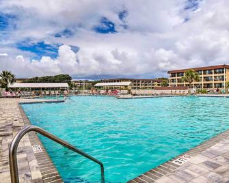 Folly Field Beach Access Resort Condo with Pools - Hilton Head Island - Pool