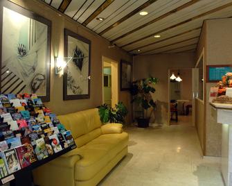 Sun Hotel - Bruxelles - Ingresso
