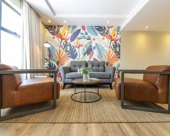 258 Hotel - Harare - Lounge