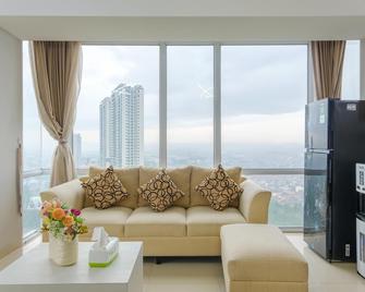 TwoSpaces Living at U Residence Apartment,Karawaci - Tangerang - Sala de estar