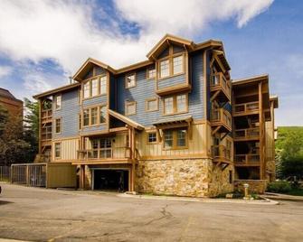 Town Pointe By Lespri Management - Park City - Building