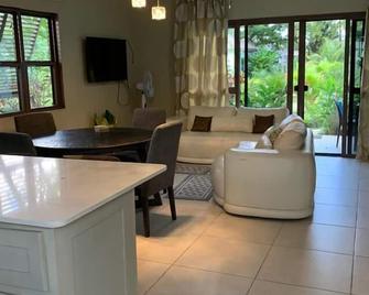 Water Mills Beach Apartments - Steer Town - Soggiorno