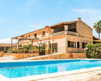 Ayurvila Wellness Retreat - Manacor - Pool