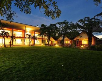 Phi Phi Rimlay Resort - Phi Phi-öarna - Byggnad