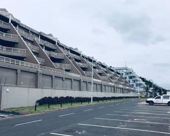 direct beach front - Umdloti - Edifici