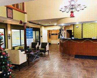 Best Western Inn & Suites of Merrillville - Merrillville - Receptionist