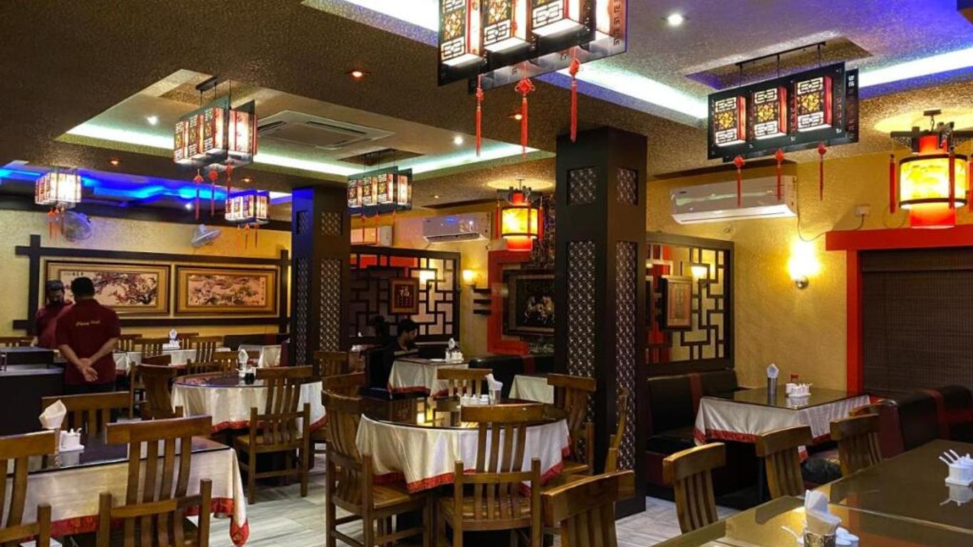Hotel Lee Garden Near Blue Flag Beach Puri