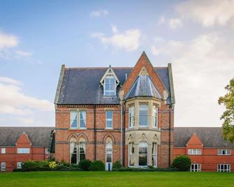 Ettington Chase - Stratford-upon-Avon - Bina