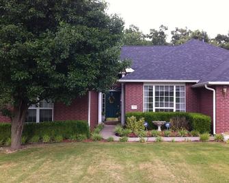 5 bedroom home for a quiet vacation in beautiful Northwest Arkansas - Springdale - Edificio