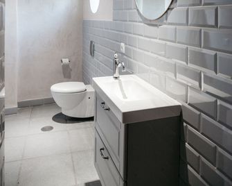 Astuto Boutique Jerez - Adults Only - Jerez de la Frontera - Bathroom