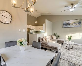 8 Mi to Neuse River: Cozy Gem in Havelock! - Havelock - Essbereich