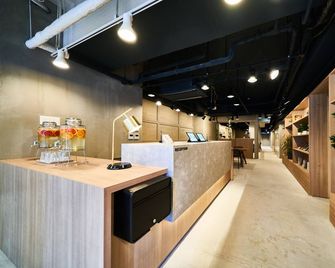 &and Hostel Shinsaibashi East - Osaka - Accueil