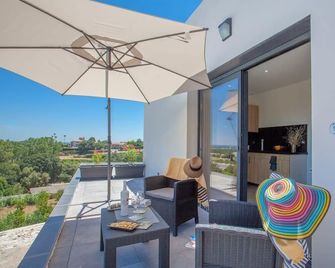 Apartment with BBQ & terrace | Sea view - Borgo - Balkon