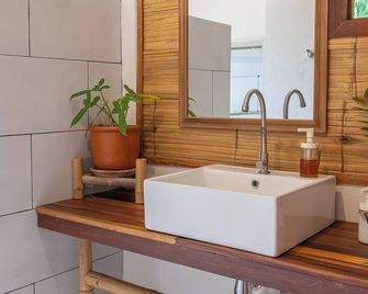Bamboo Nest At Sanggadee Space - Chiang Mai - Bathroom