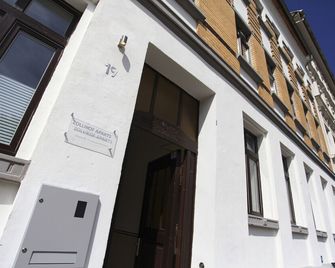 Zollikof Aparts - Sauna & Studioapartments - Leipzig - Building