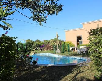 Gite Des Acacias - Blue bay - Piscina